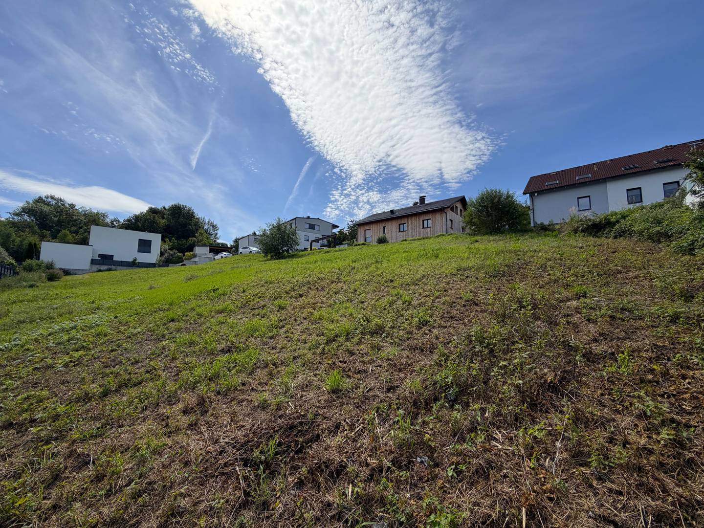 Großzügiges Baugrundstück mit unverbaubarem Blick
