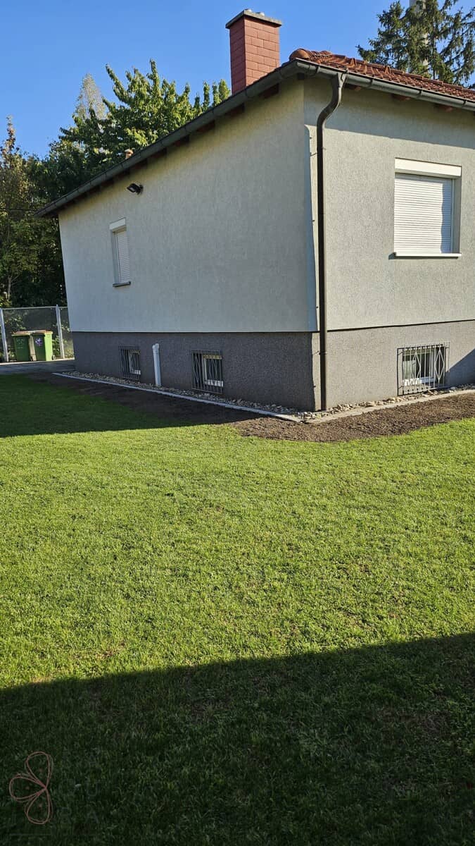 Einfamilienhaus mit großem Garten und Terrasse in ruhiger Lage