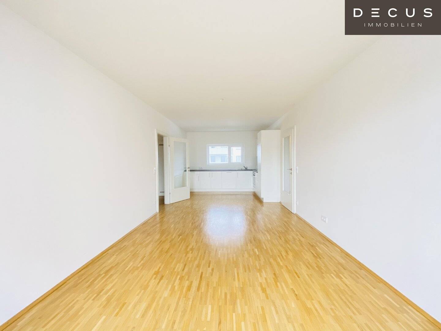 Quiet Family Apartment with South Facing Balcony and Parquet