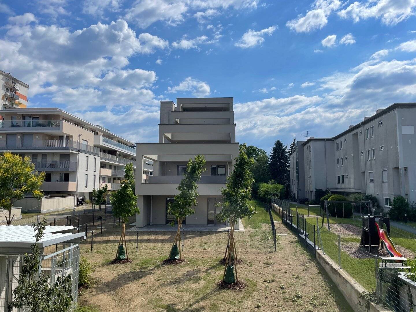 New build apartment with large terrace and underground parking in Jakomini