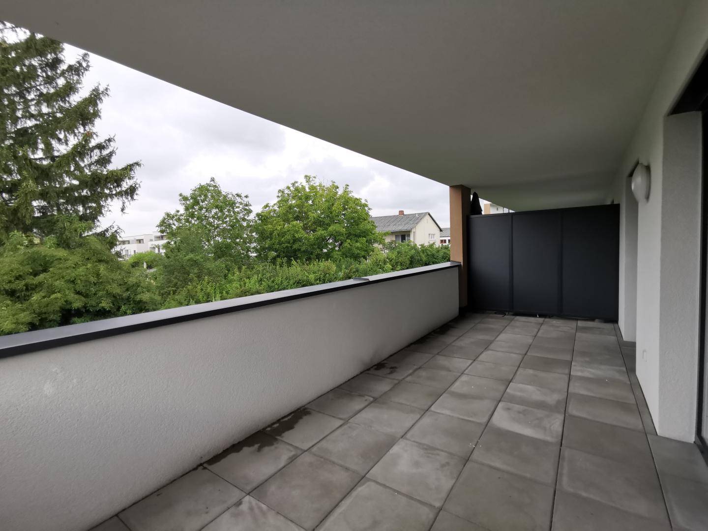 Bright apartment with loggia and underground parking