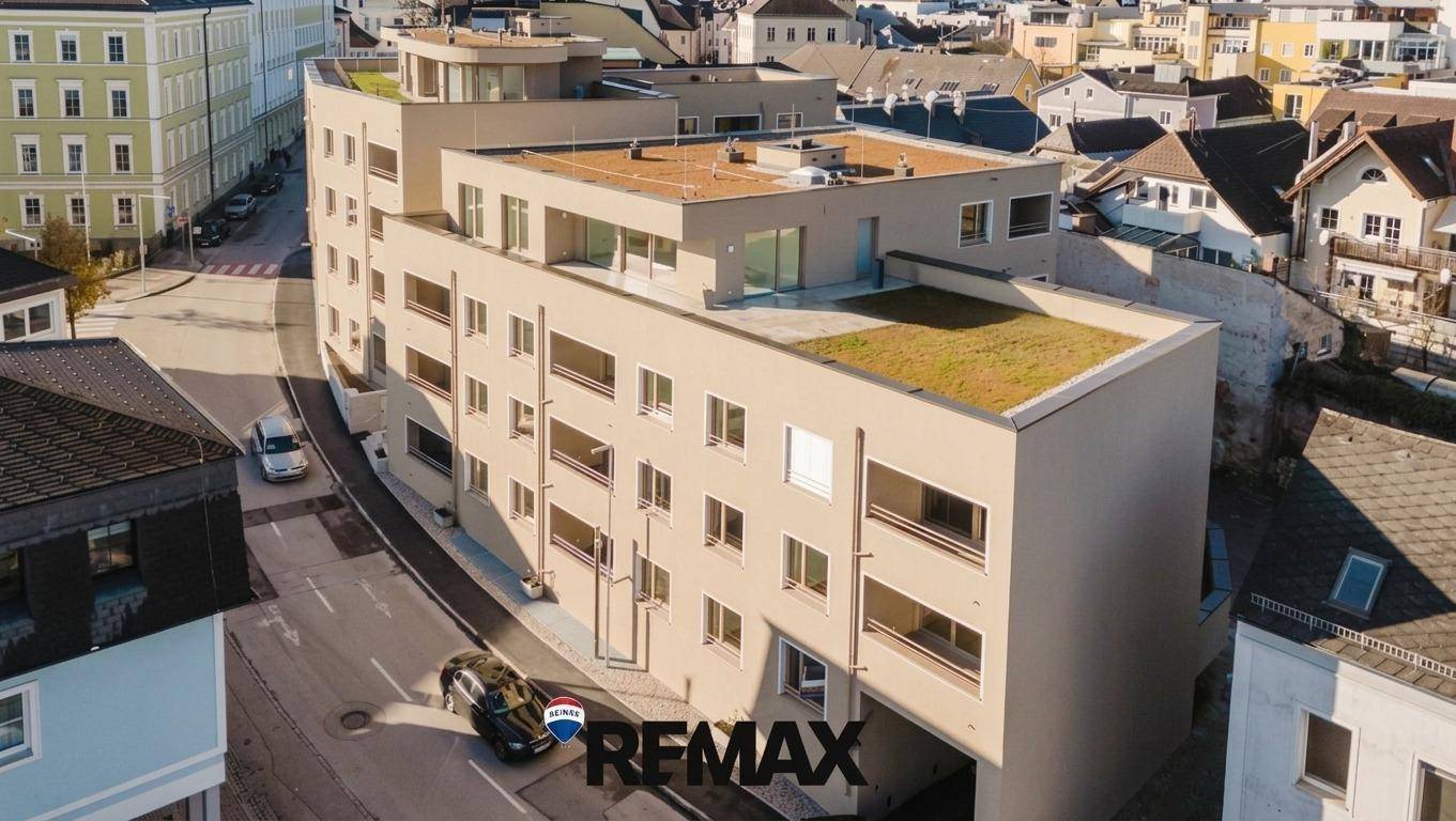 Barrier-Free Apartment with Loggia at the Graben