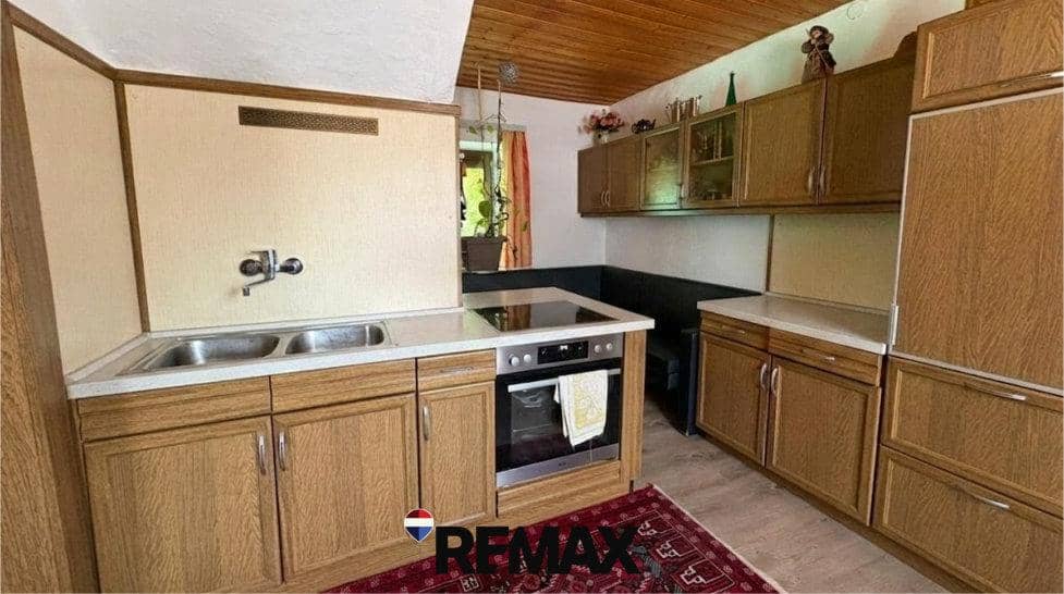 Einfamilienhaus mit Garage und Keller in ruhiger Lage