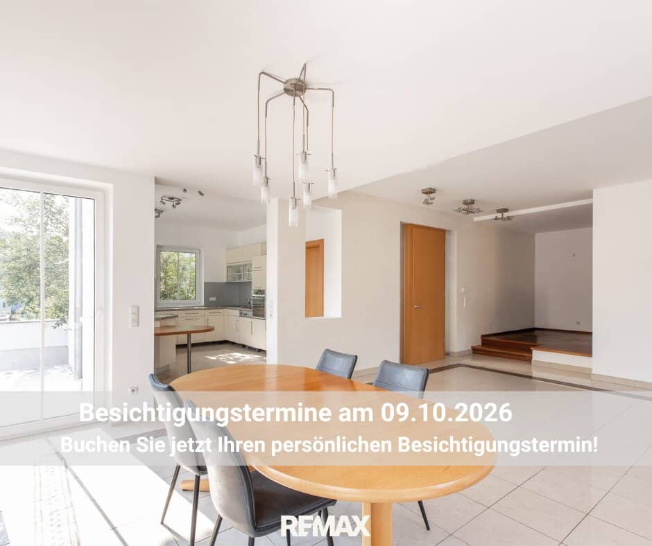 Family house with spacious terraces and separate unit