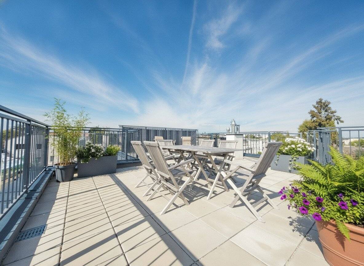 Penthouse apartment with large roof terrace and custom furnishings