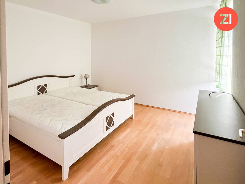 Furnished 3-Room Apartment with Rooftop Terrace