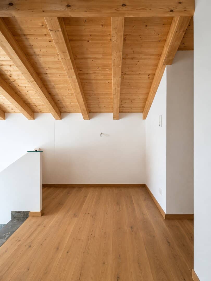 Penthouse with mountain view and parking space