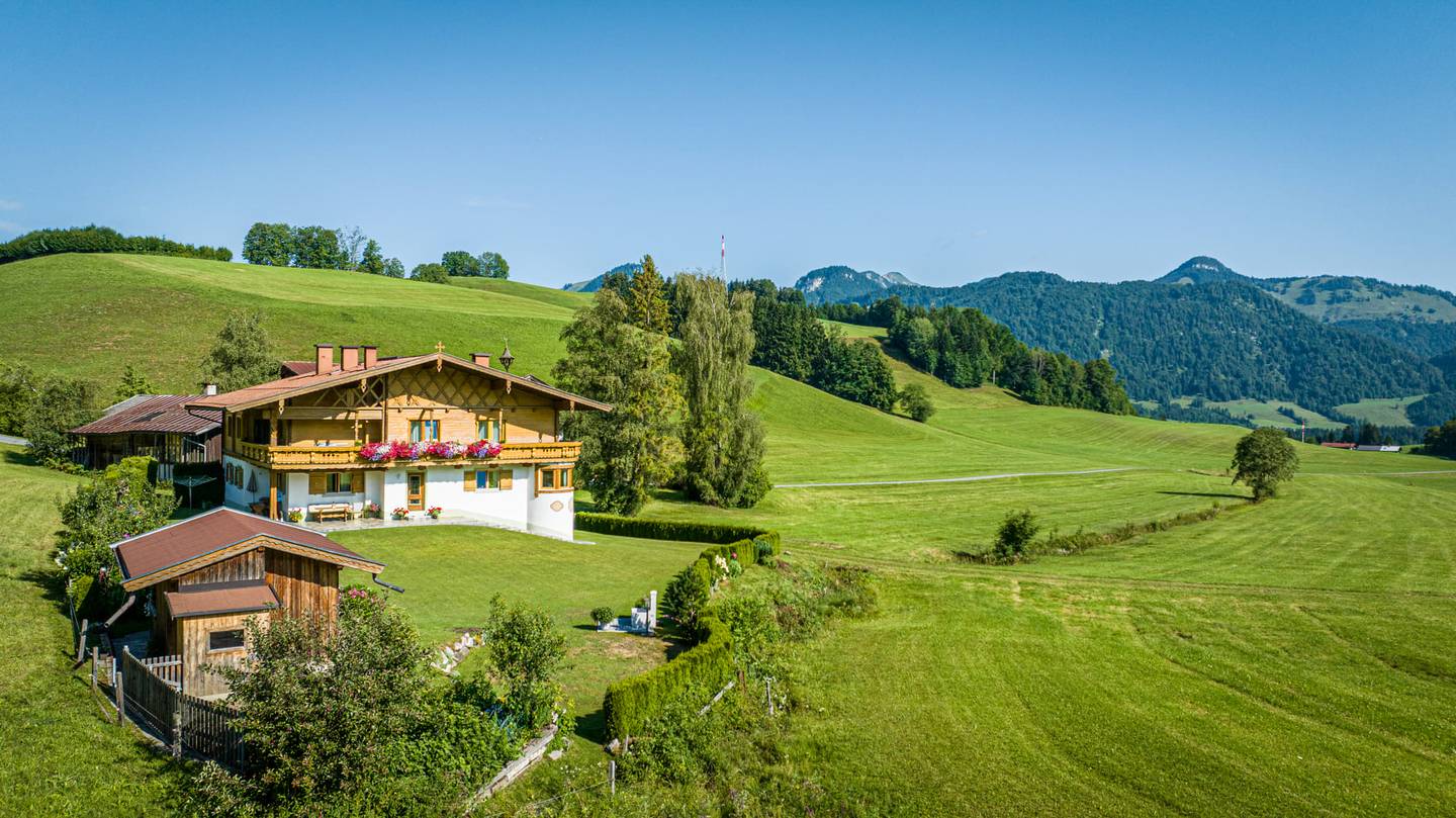 Mehrfamilienhaus mit Fernblick und großzügigem Grundstück
