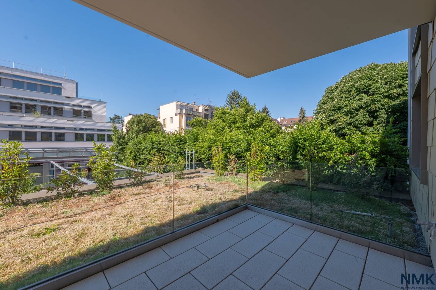 Erstbezug in Toplage Hietzing mit Balkon und Parkett