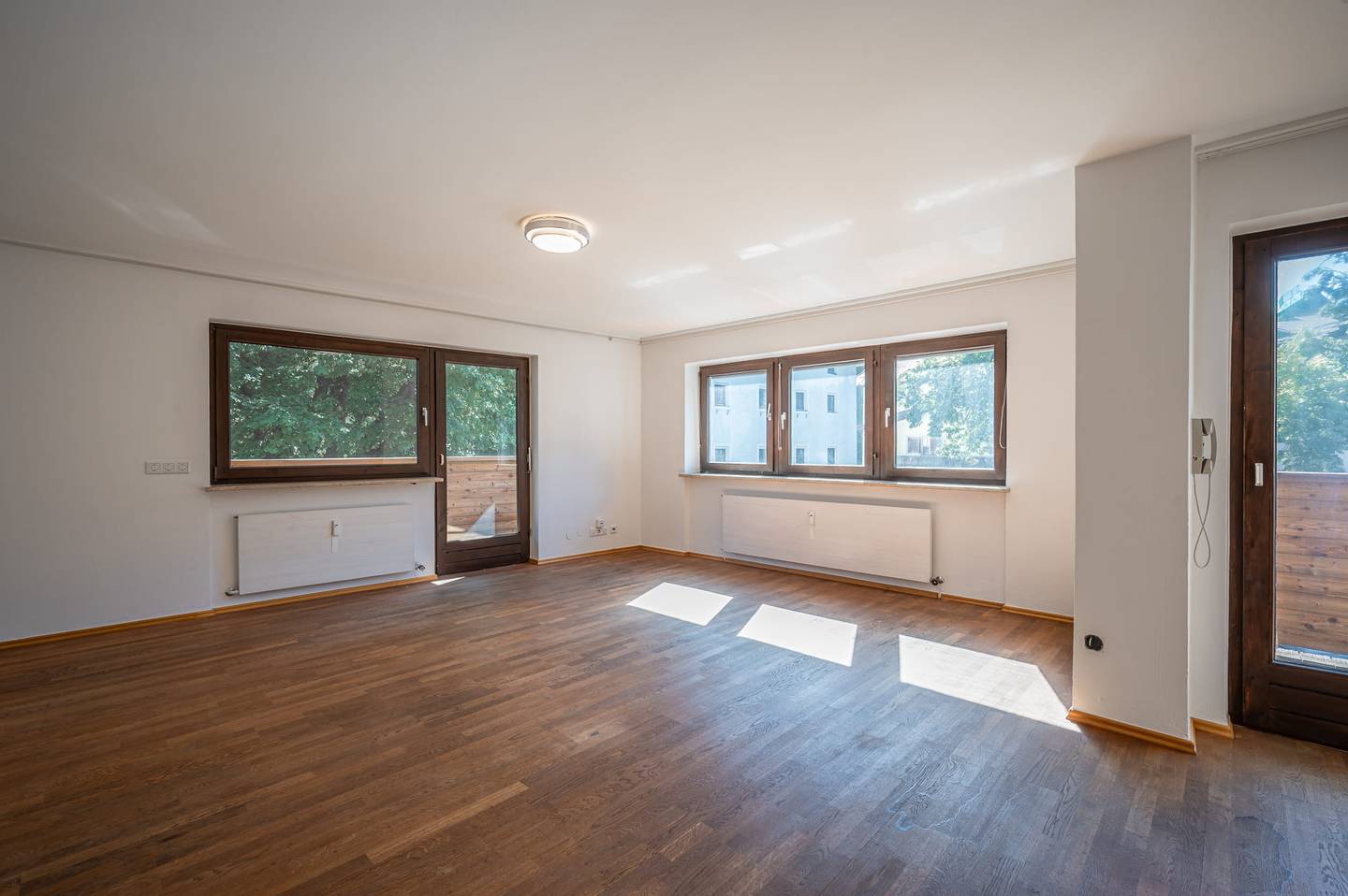 Wohnung mit Balkon und Kirchenblick in zentraler Lage