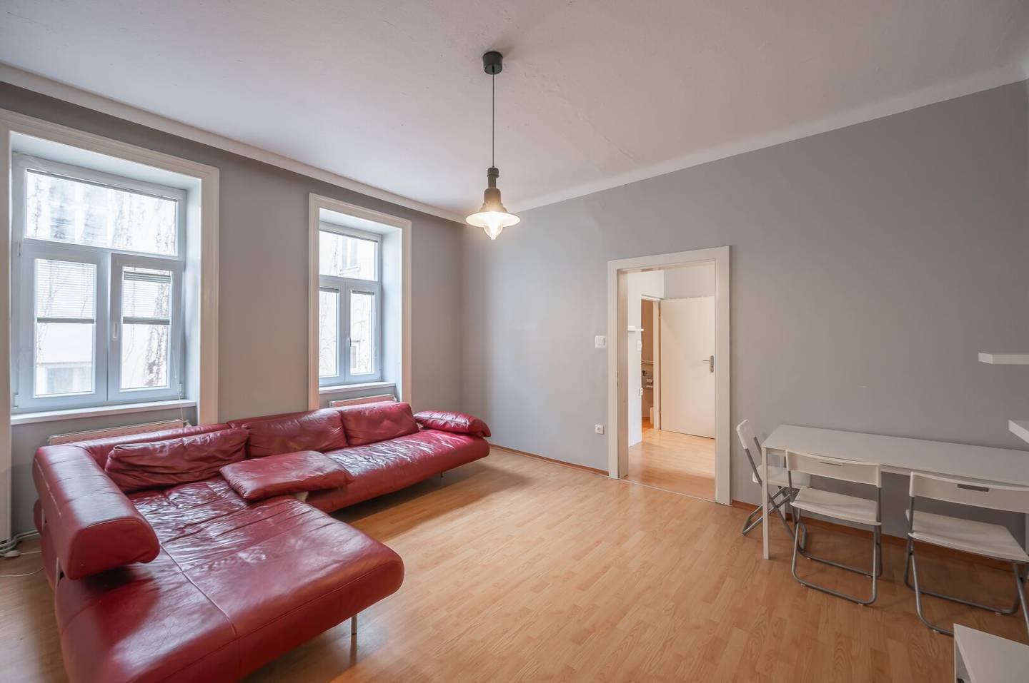 ++KLNB121++ sanierungsbedürftige 2-Zimmer-Wohnung in sehr guter Lage! - Airbnb