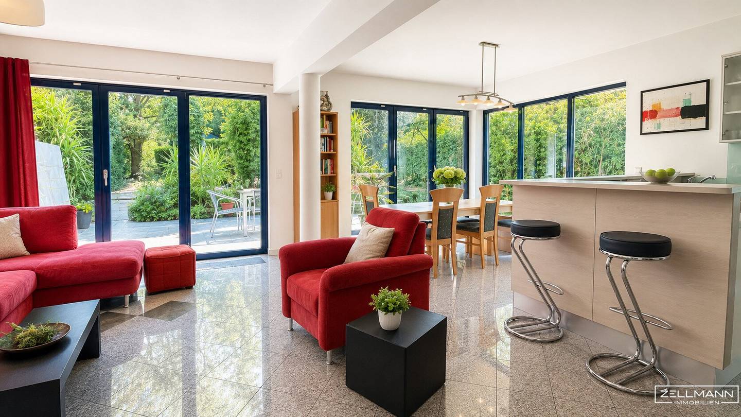 Architect-designed house with garden, pool and exceptionally flexible room concept | ZELLMANN IMMOBILIEN