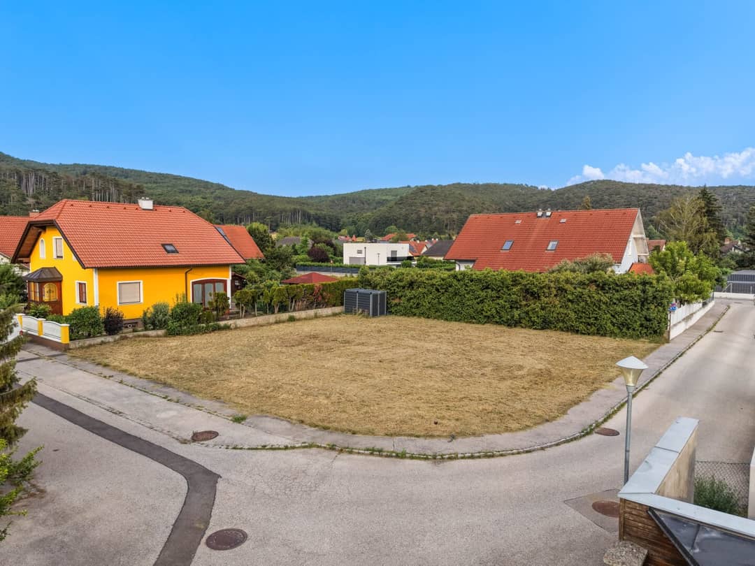 Ebenes Bauland in ruhiger Spielstraße mit flexiblen Bauoptionen