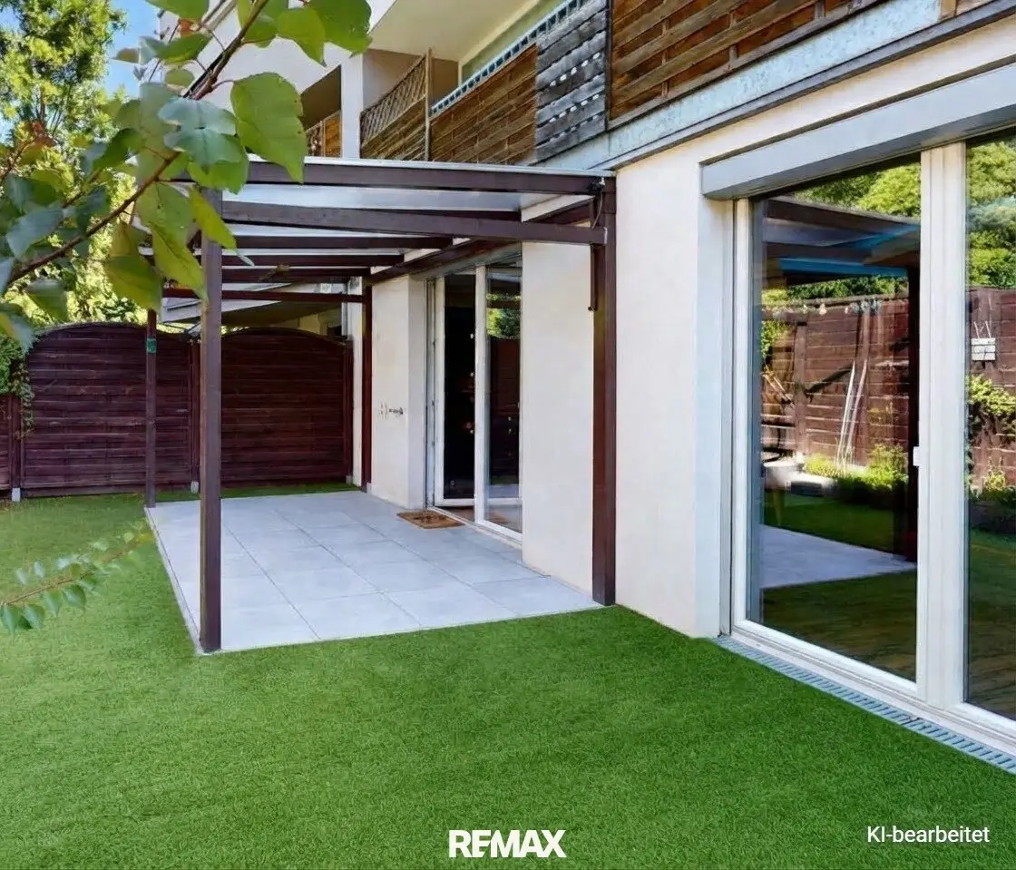 Garden apartment with terrace and carport in Imst