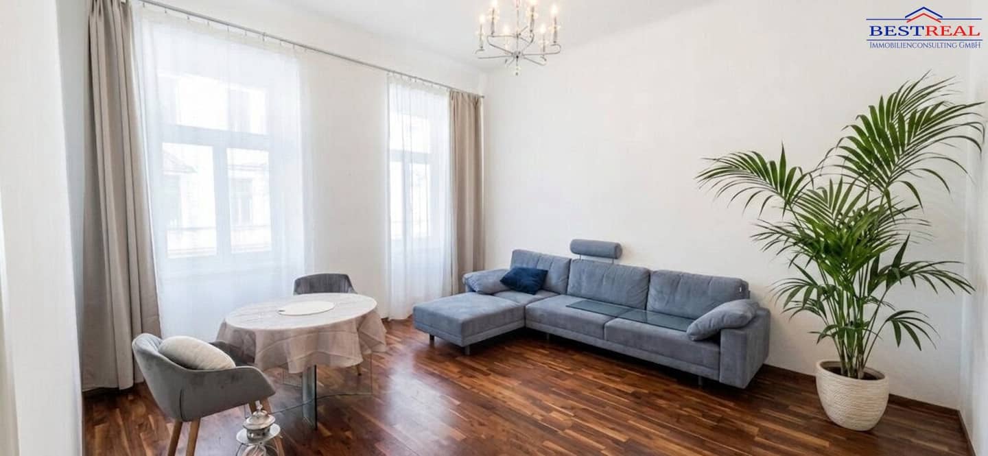 2-room old building apartment with indoor pool spa