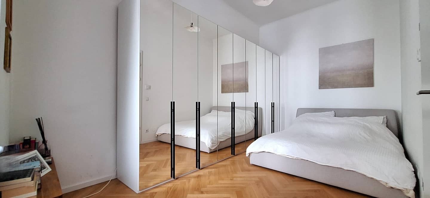 Sanierte Altbauwohnung mit Balkon und Fischgrätparkett