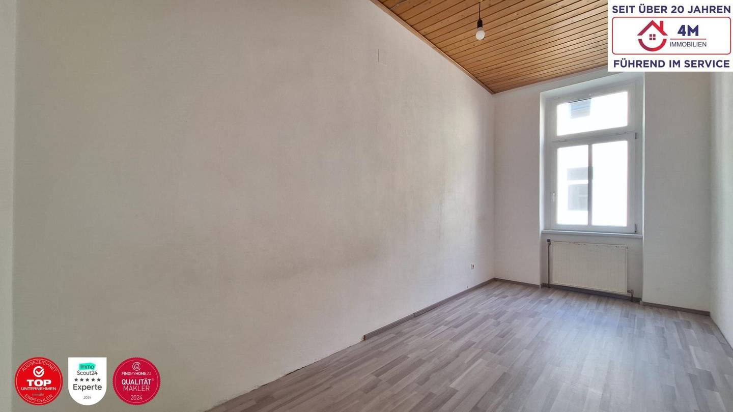Quiet period apartment with courtyard orientation near Rennweg