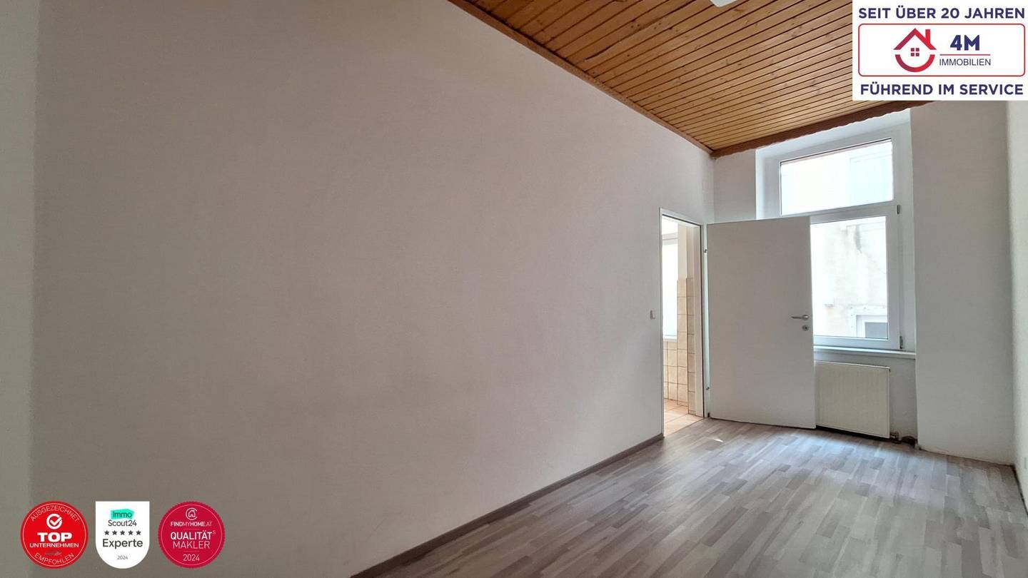 Quiet period apartment with courtyard orientation near Rennweg