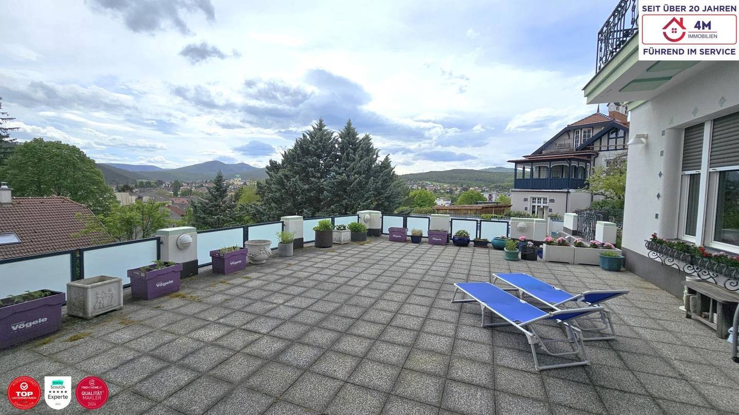 Einfamilienhaus mit Terrasse und Fernblick