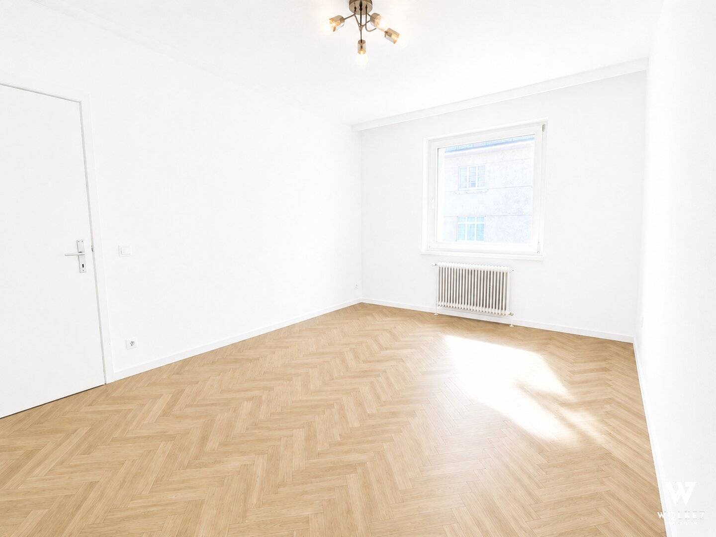 Bright new-build apartment with elevator in the 5th district