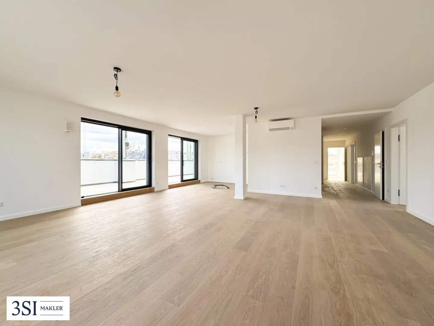 Luxuriöses Penthouse im Servitenviertel – 6 Zimmer, Dachterrasse & Whirlpool