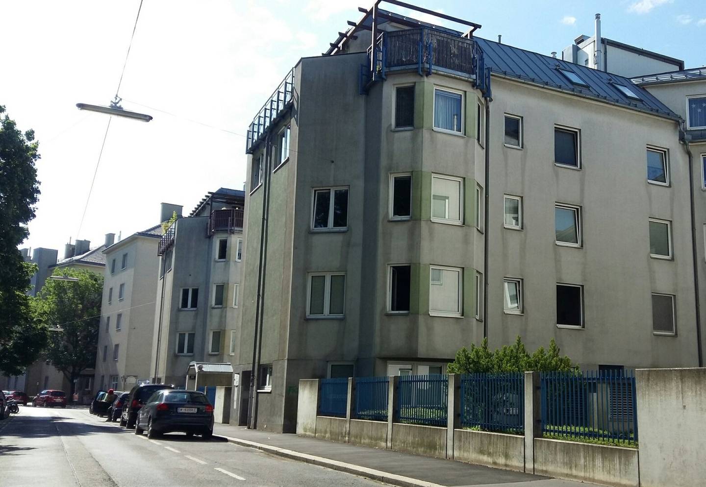 Hackinger Straße 55 | Motorcycle garage space