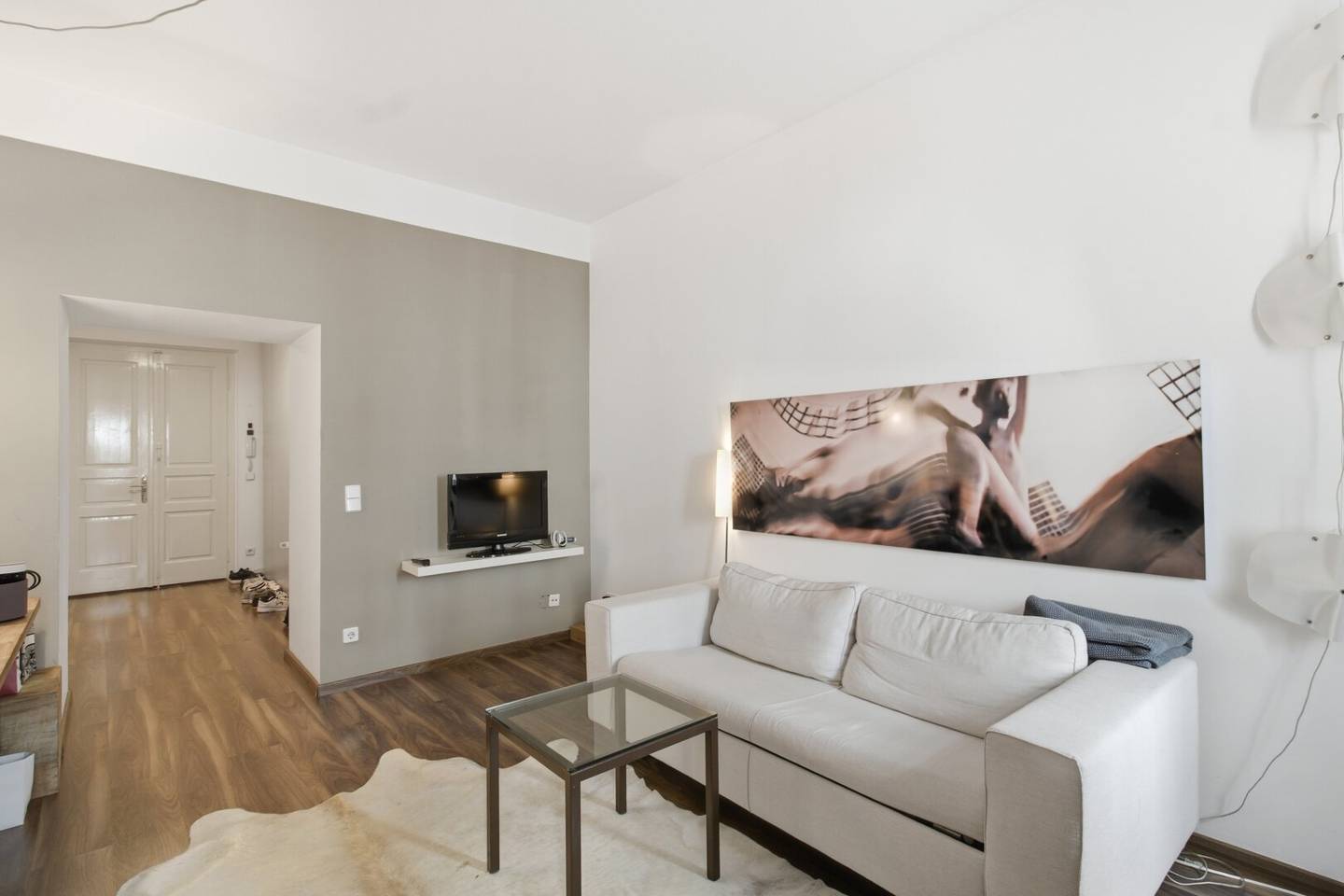 Bright ground floor apartment with fitted kitchen near Währinger Park