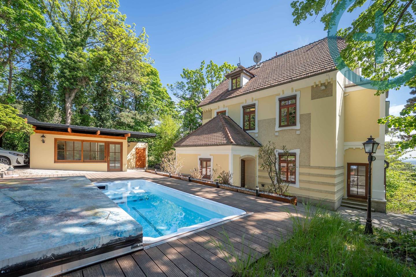 Villa with Park and Pool in Green Quiet Location