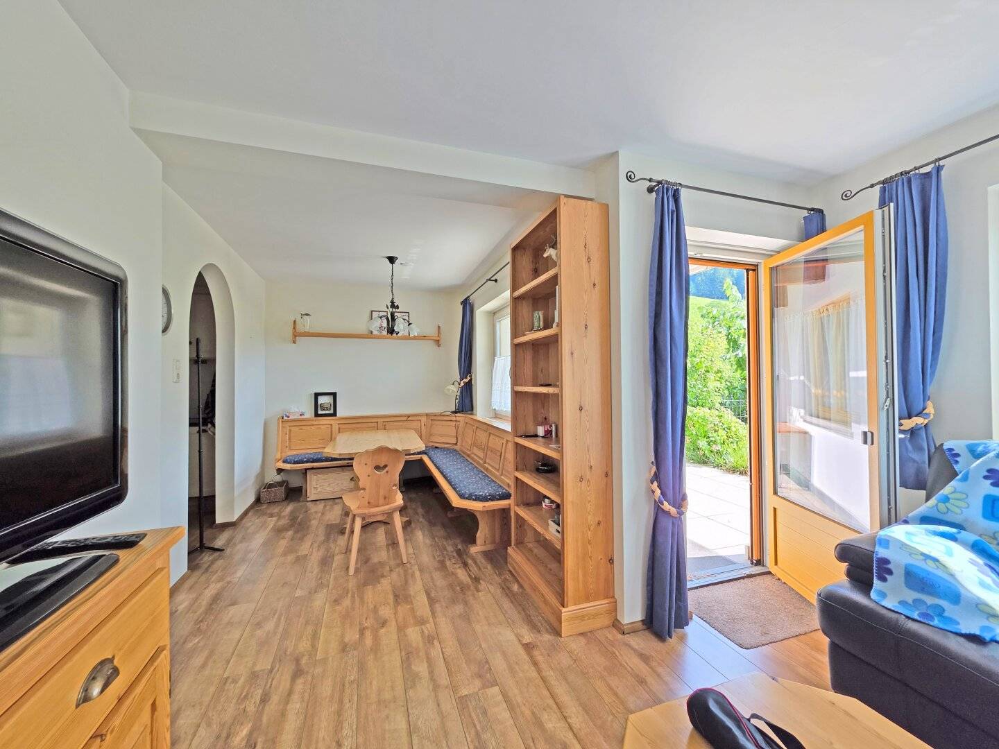 Well maintained garden apartment with terrace and garage in Reith im Alpbachtal