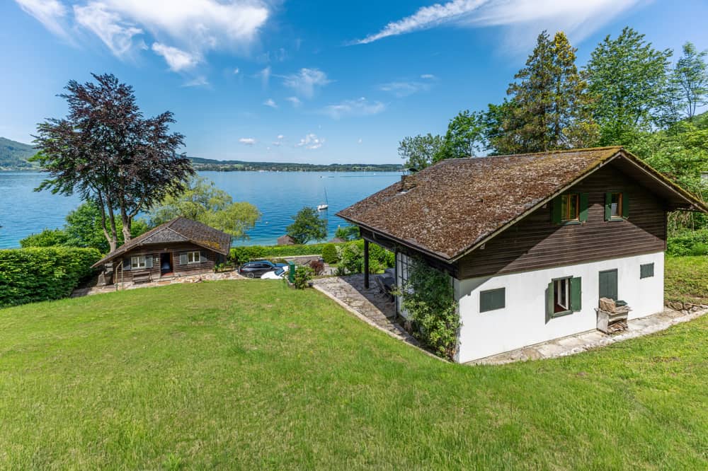 Seeliegenschaft mit Bootshaus am Attersee