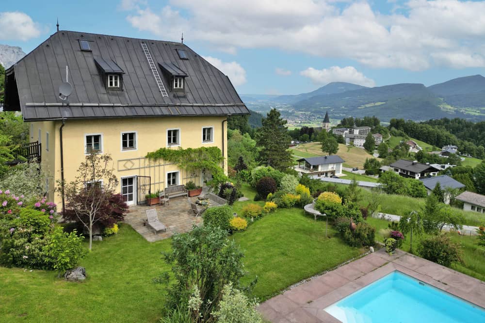 Repräsentatives Forsthaus mit Panoramablick