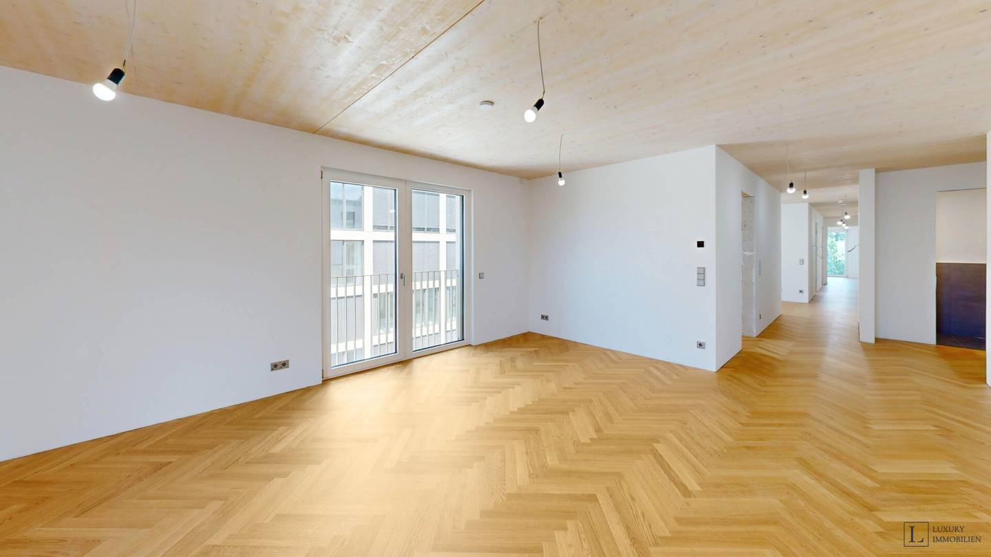 Bright new build apartment with balcony and Augarten view