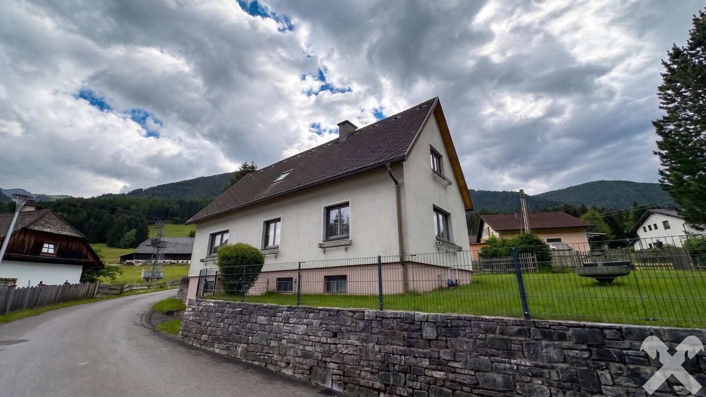 Einfamilienhaus mit Fernwärme und Doppelgarage