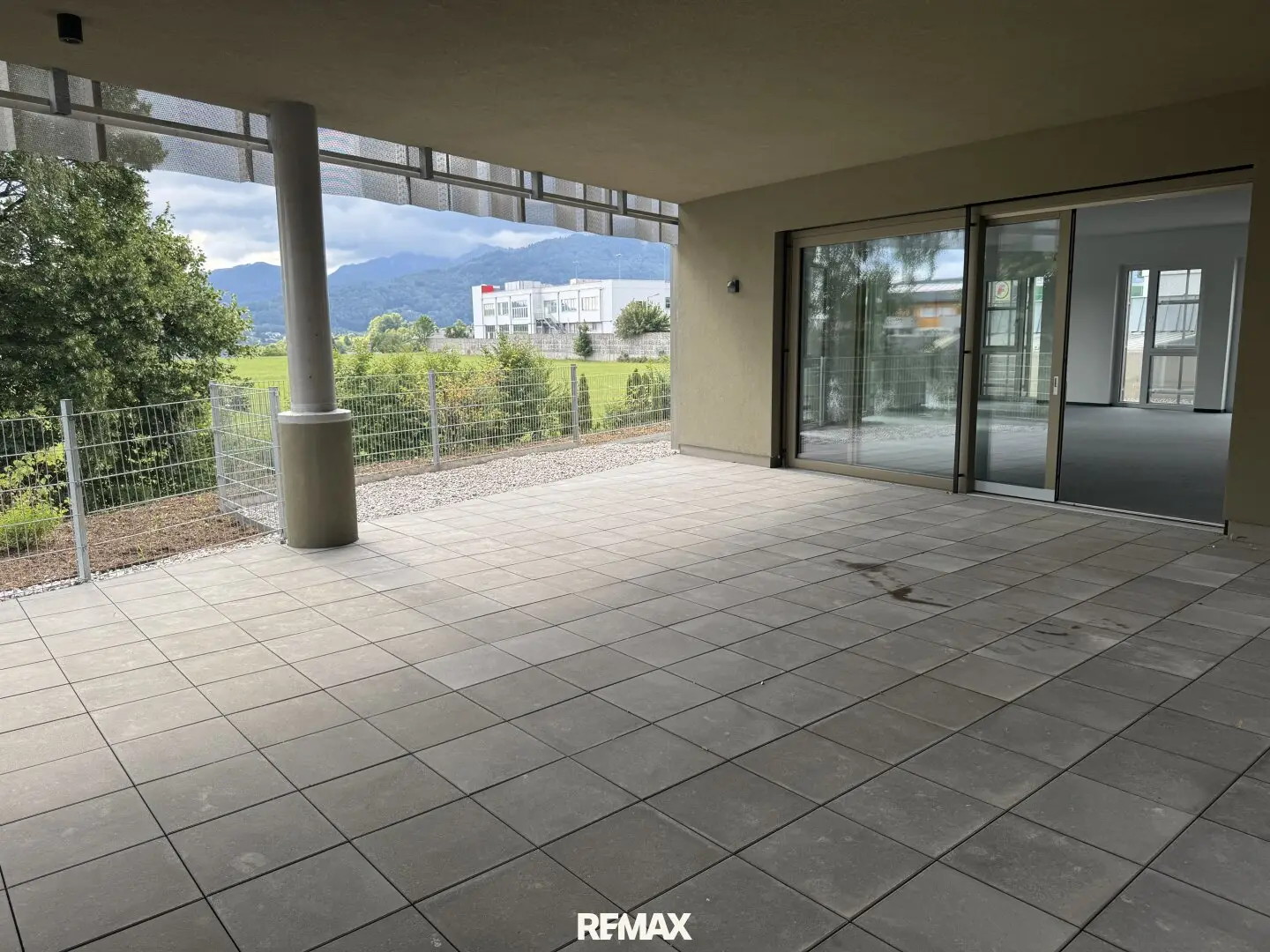 Wheelchair accessible practice with terrace and elevator in Gmunden