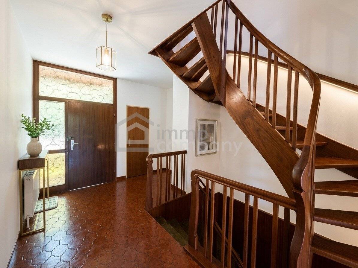 Einfamilienhaus mit Garten und Terrasse