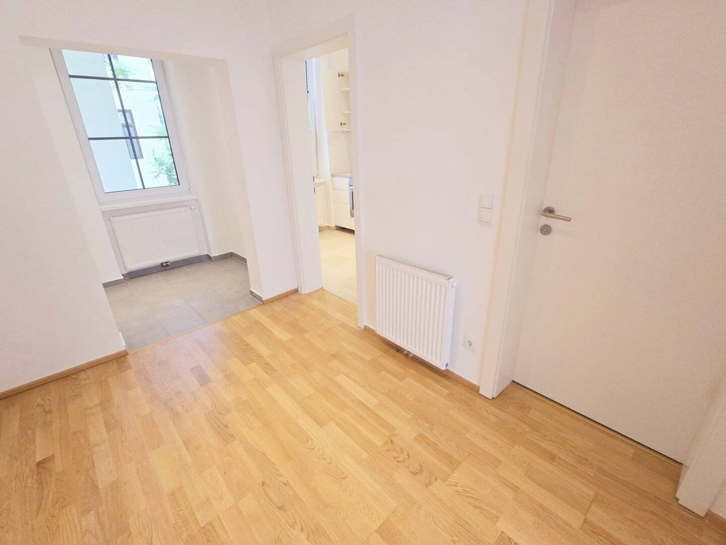 Charmant renovierte Altbauwohnung mit Hof Loggia in Margareten