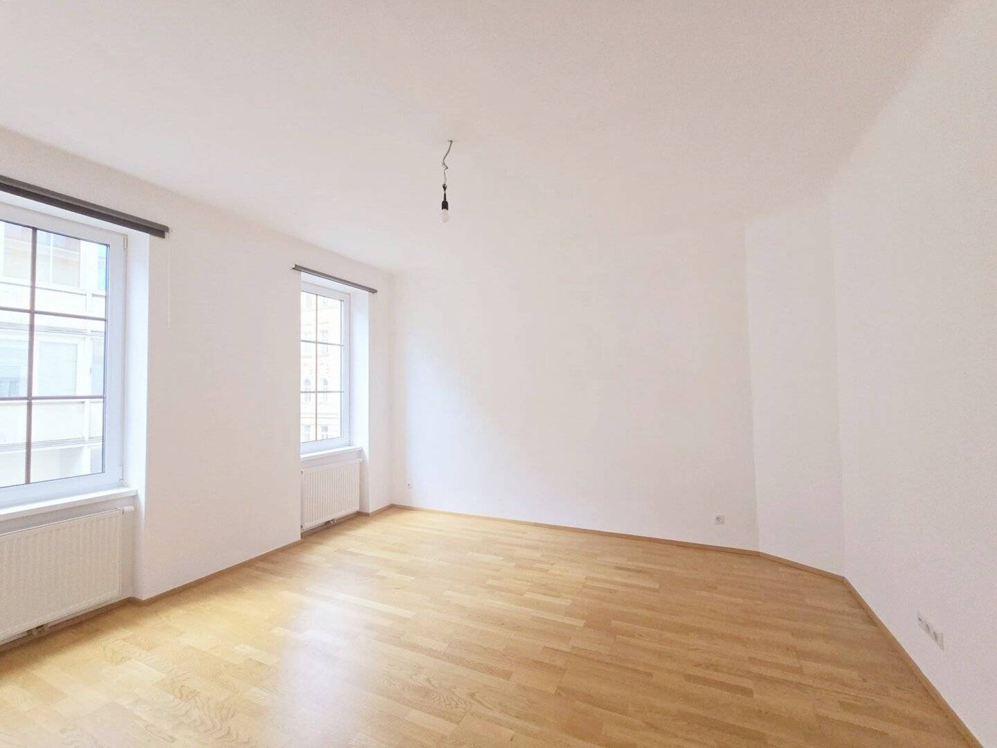 Charmant renovierte Altbauwohnung mit Hof Loggia in Margareten