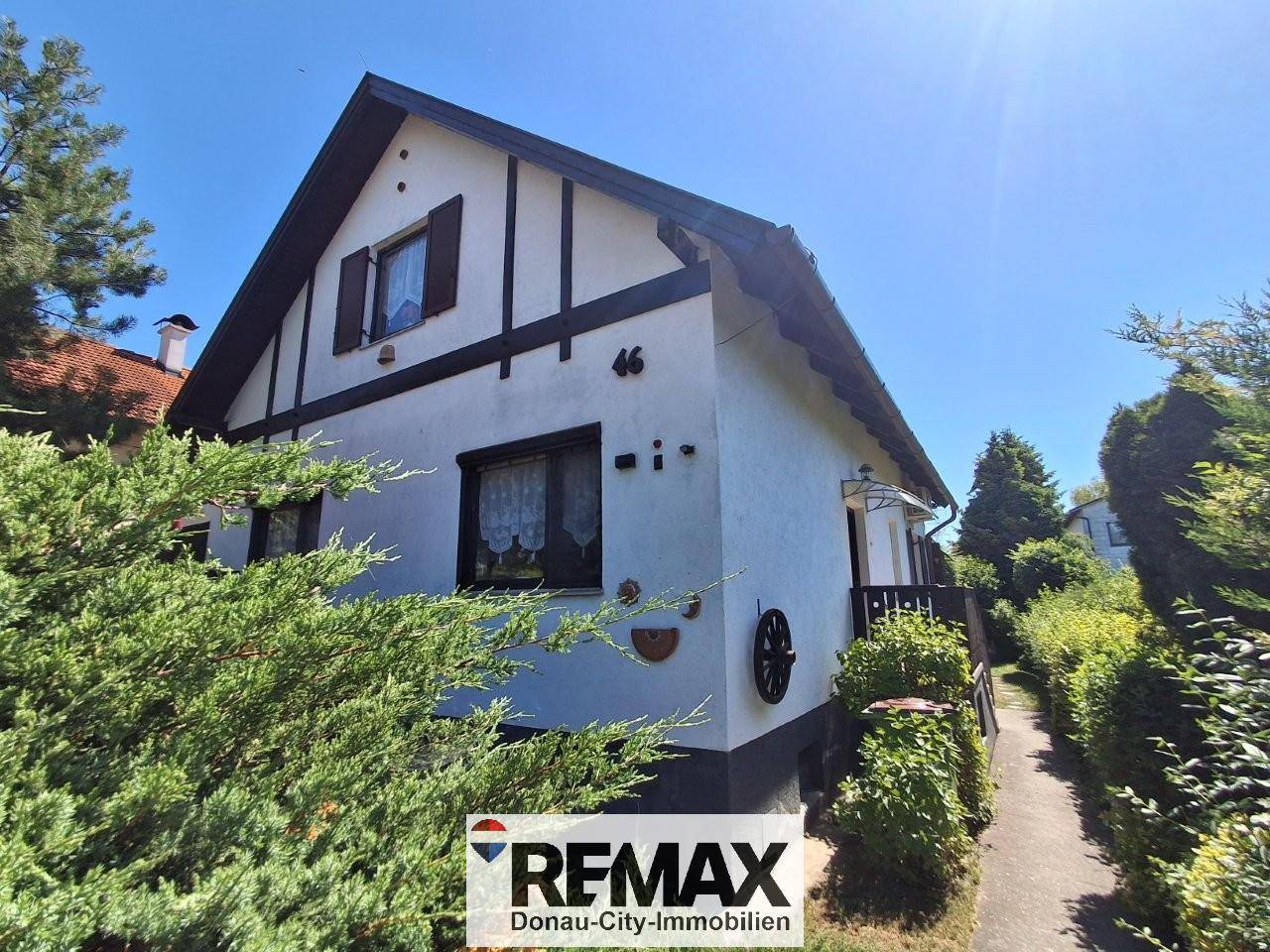 Einfamilienhaus mit Garten und Ausbaupotenzial
