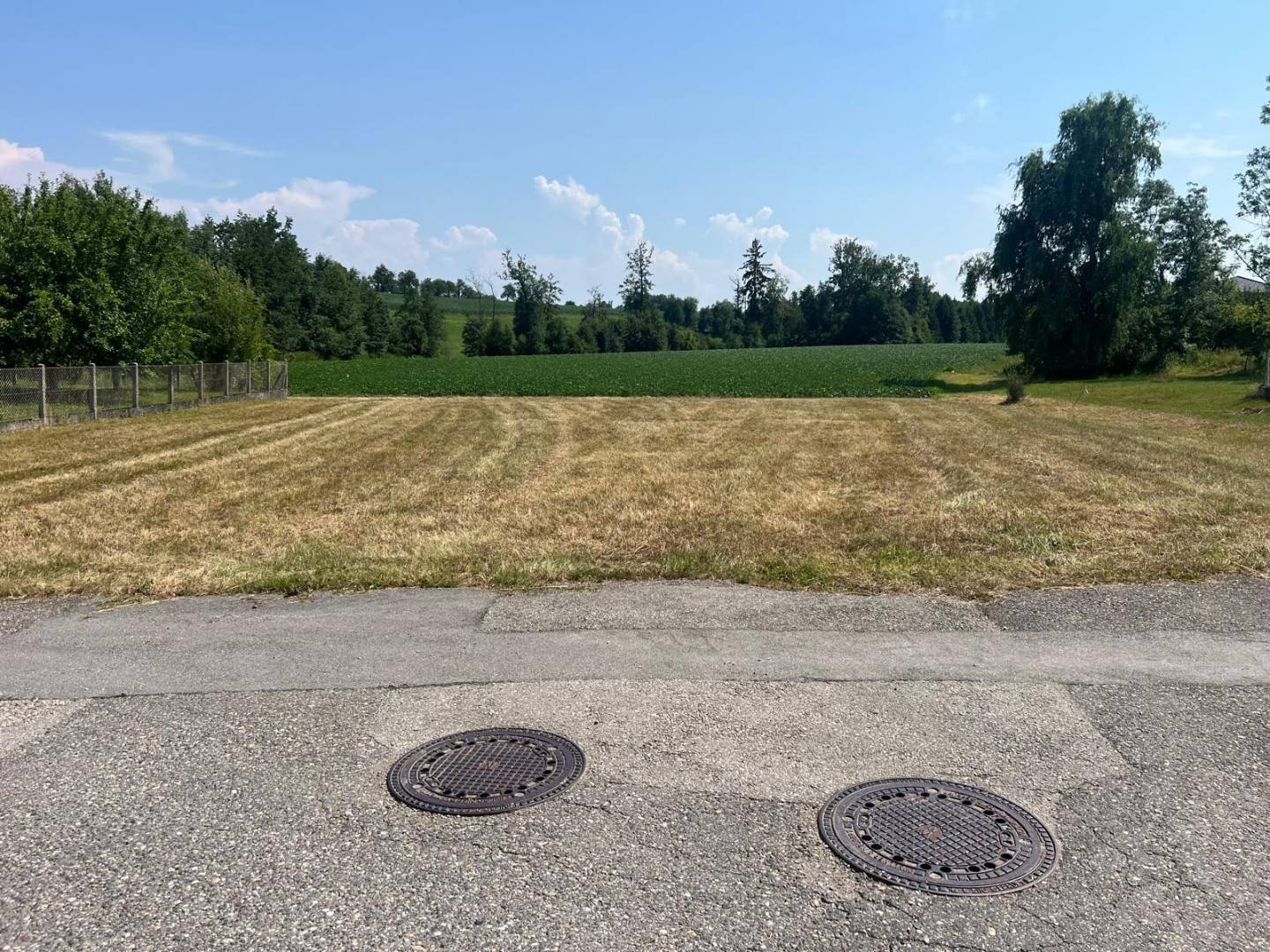 Baugrundstück in sonniger Ruhelage mit guter Anbindung