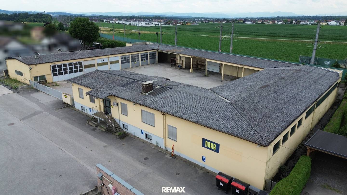 Gewerbeimmobilie mit großem Grundstück nahe A1 und Bahnhof