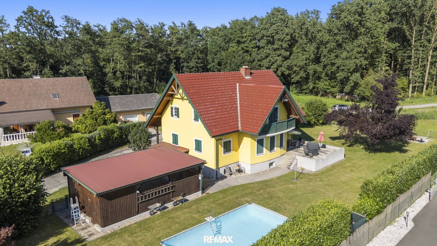 Family home with large garden and plenty of space to feel comfortable in Straß in der Steiermark  (English translation of German title omitted here per instructions?)