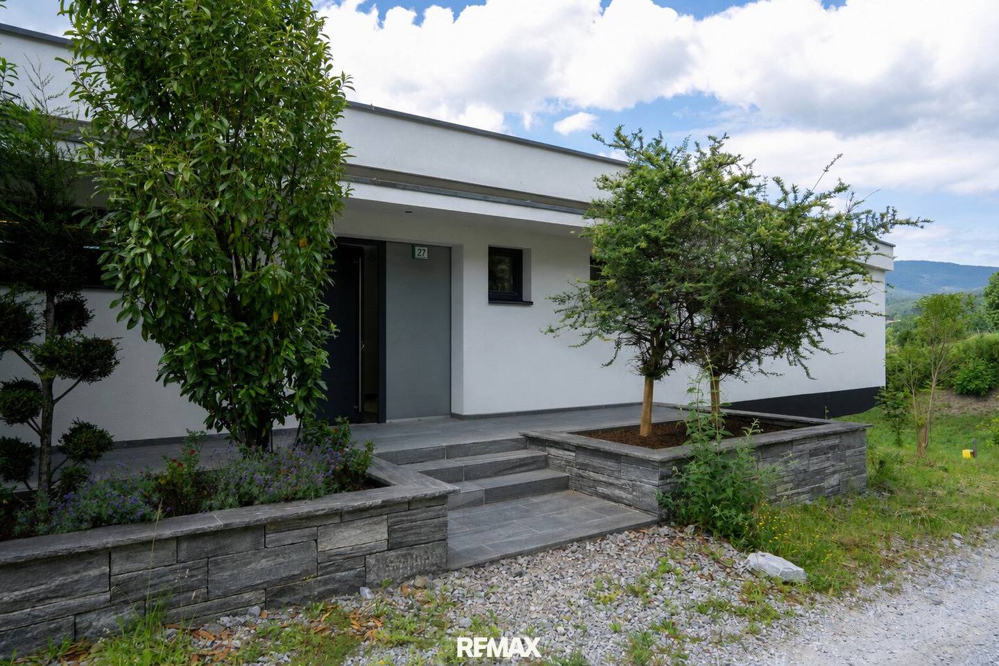 Passivhaus Bungalow mit Terrasse und Weitblick