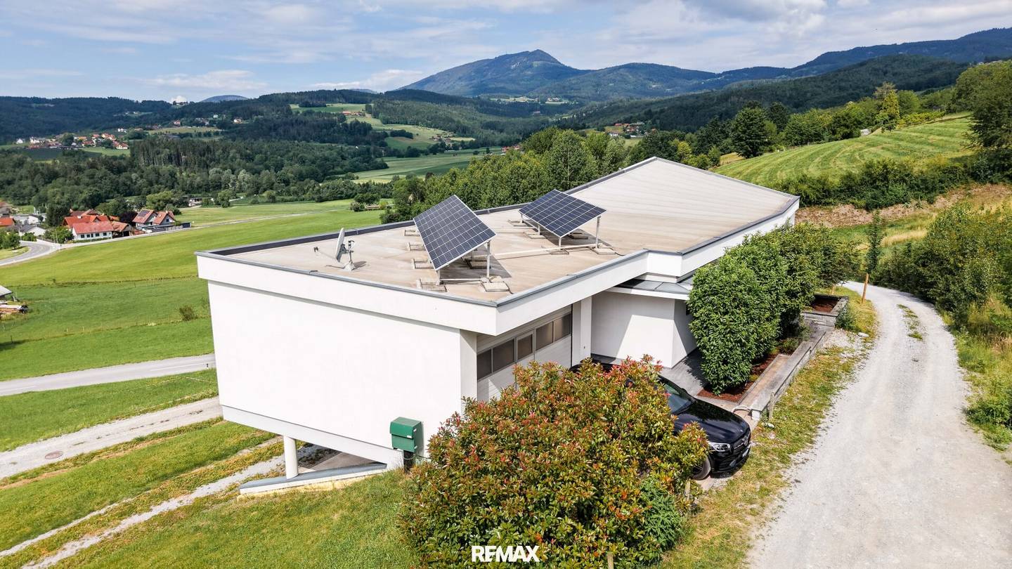 Passivhaus Bungalow mit Terrasse und Weitblick