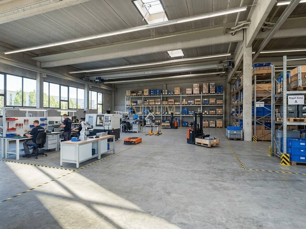 High-bay warehouse with 7m ceiling height in Weigelsdorf