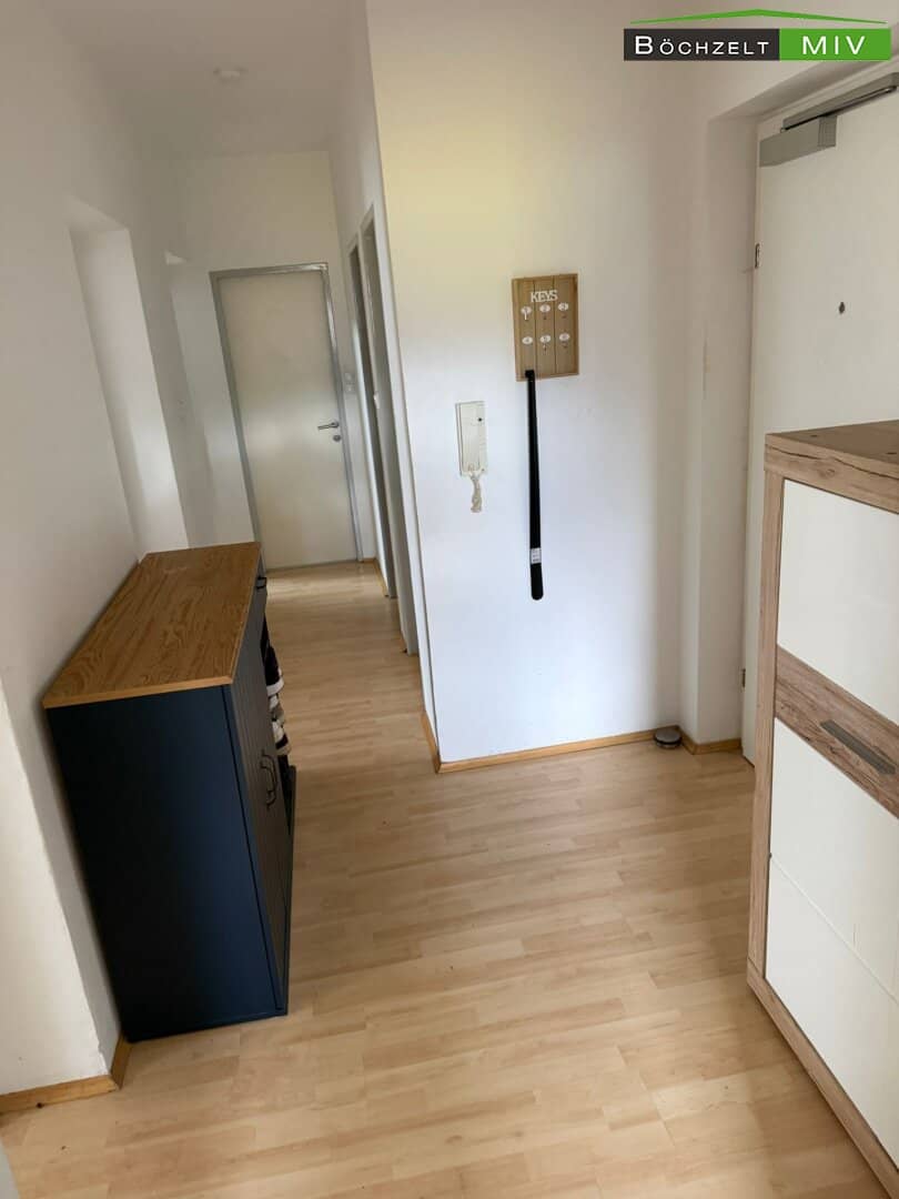 Bright apartment with new kitchen in sunny location