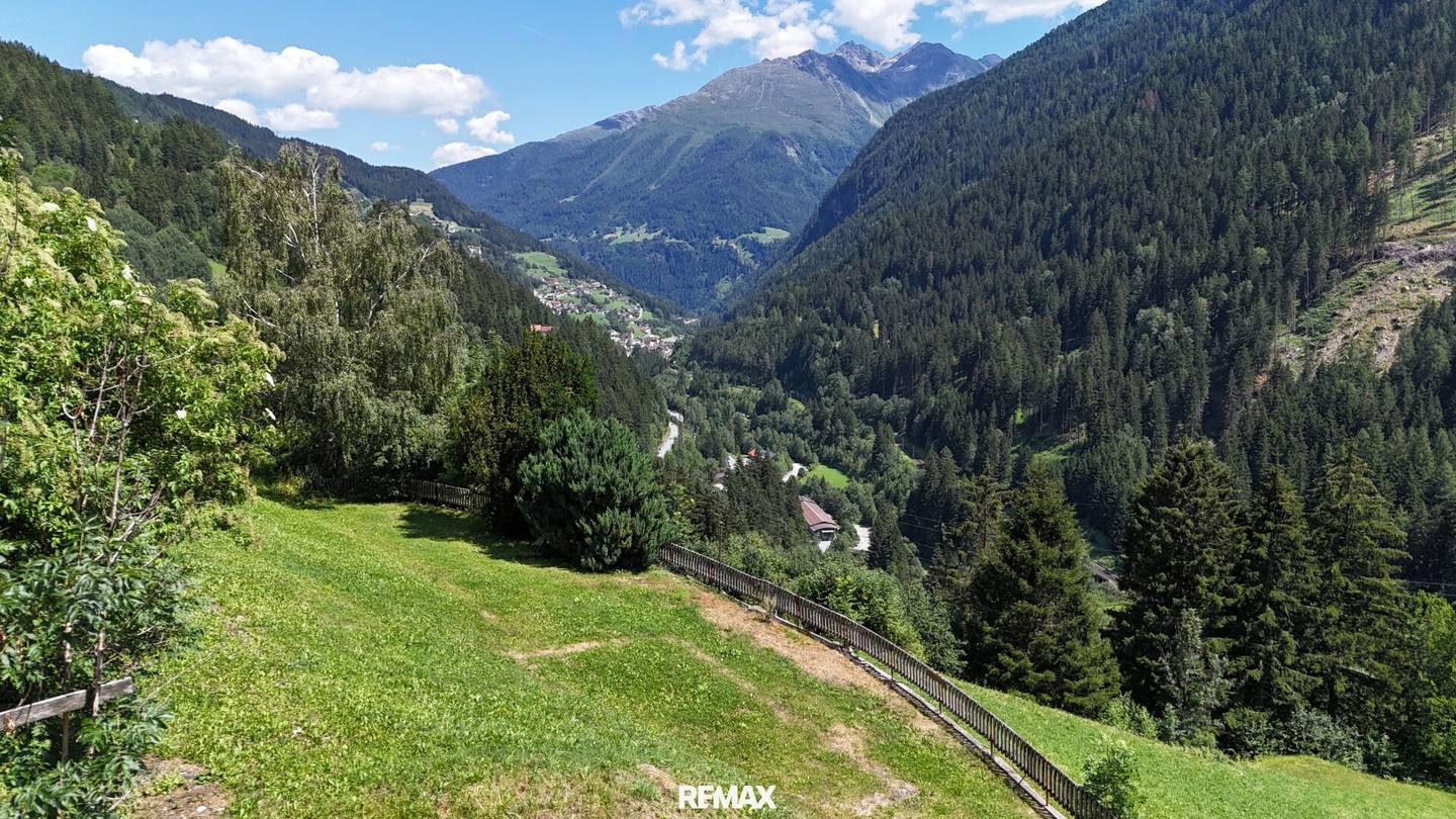 Baugrundstück mit Südwestlage in ruhiger Hanglage