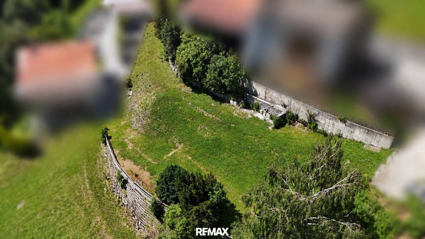 Baugrundstück mit Südwestlage in ruhiger Hanglage