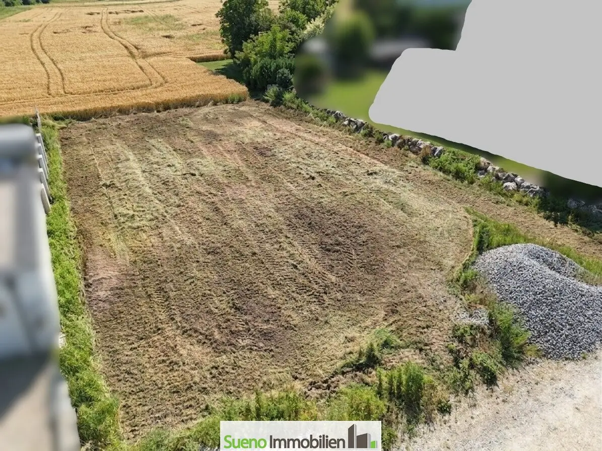 Sonniges Grundstück in ruhiger Siedlungslage