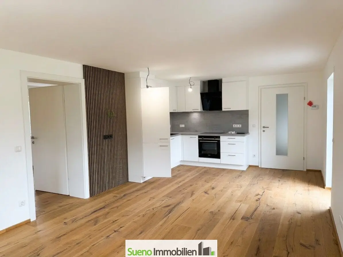 Living with a View – Modern Condominium with Secondary Apartment in the Attic