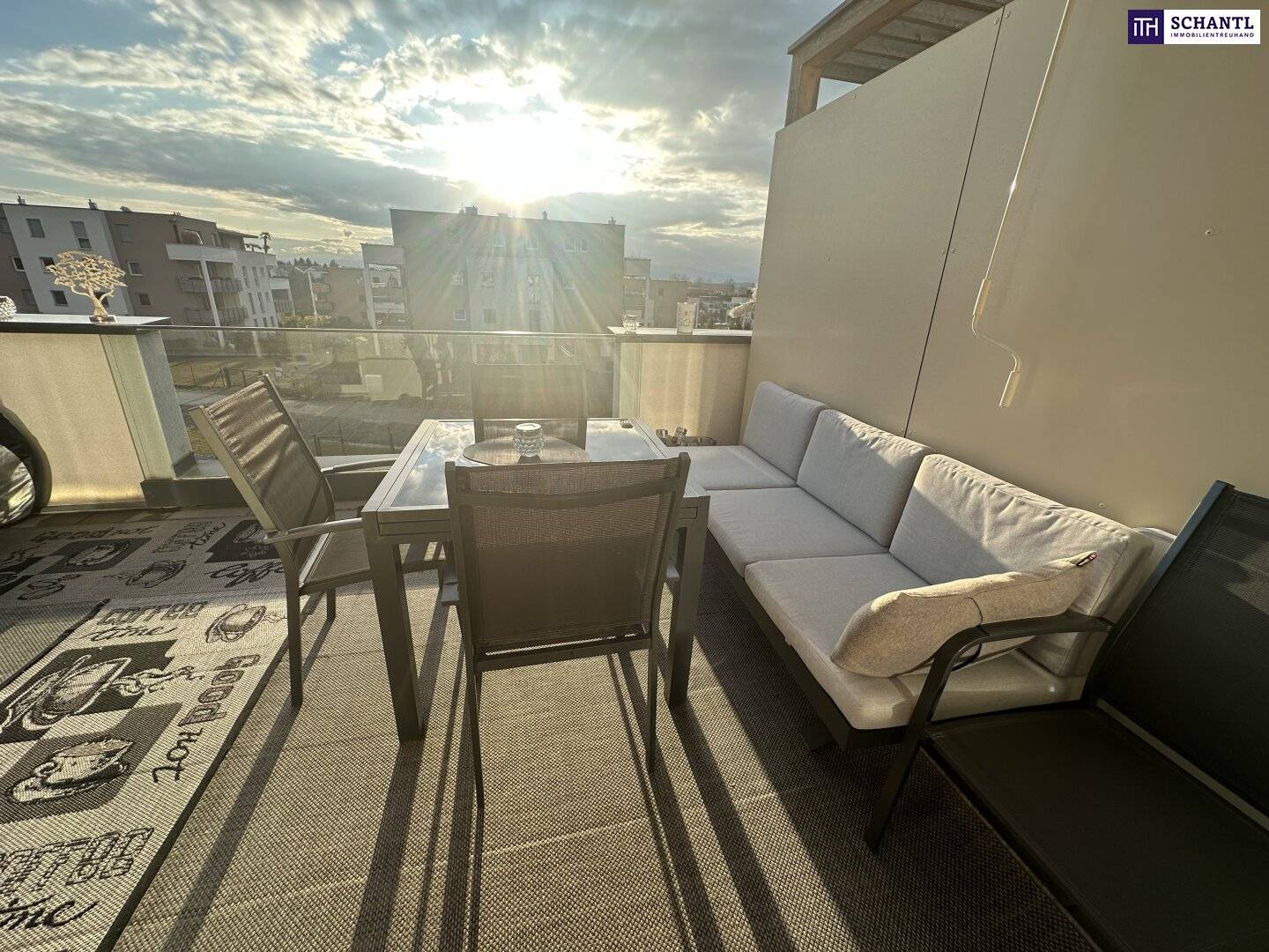 HAMMER! Exklusive Dachterrassenwohnung mit Seeblick und eigenem Seezugang an der Copacabana! Möbliert - das perfekte Wohngefühl in Kalsdorf!